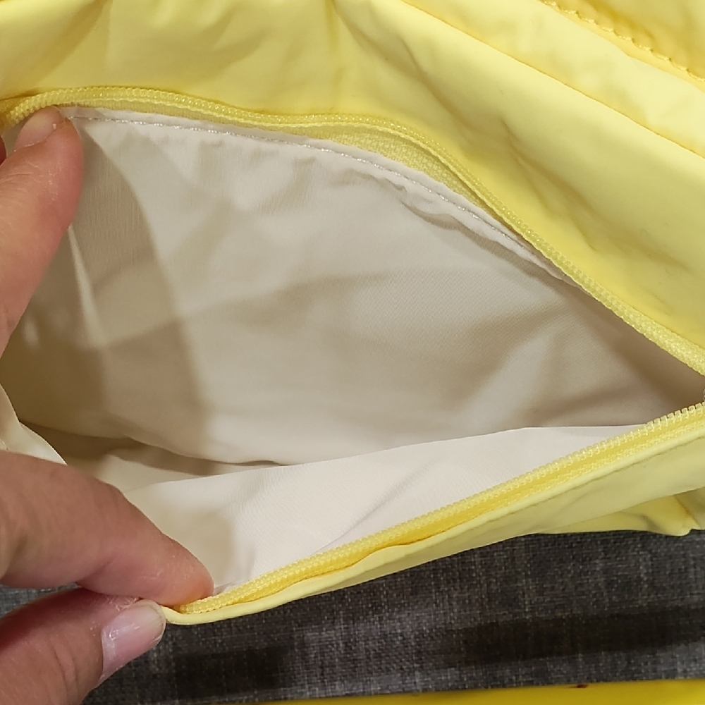 Athleta Sunny Yellow Crossbody Bag - Picture 7 of 10